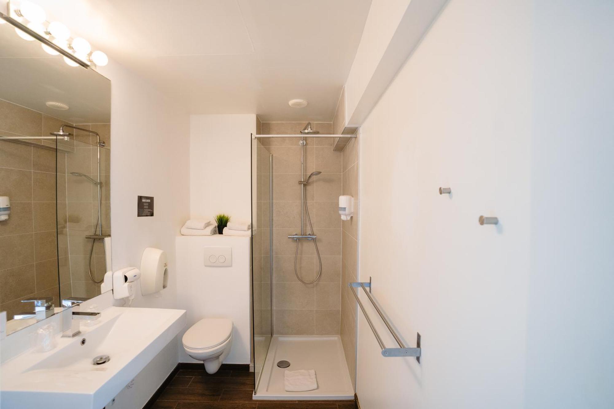Ambassadeur Hotel